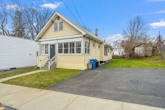 17 Tremont Street, Albany, NY 12205