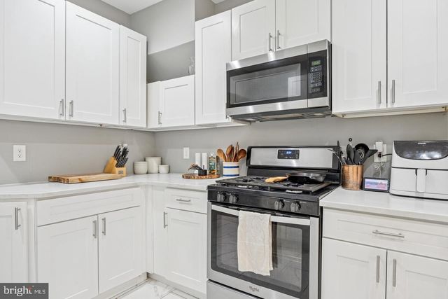 115 E DUVAL ST, Philadelphia, PA 19144