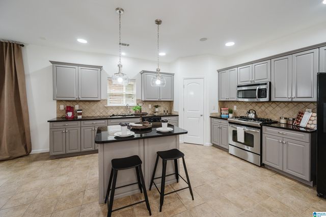 3593 BURLINGTON DRIVE, Fultondale, AL 35068