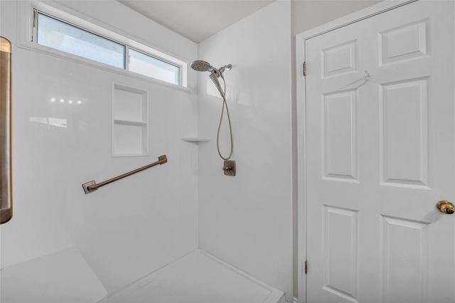 100 Grant CV, Hutto, TX 78634