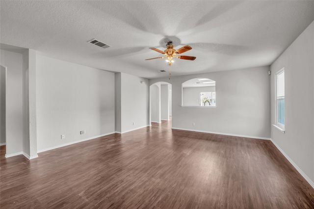 100 Grant CV, Hutto, TX 78634