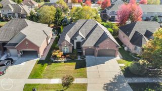 43646 Pintail Drive, Clinton Township, MI 48038