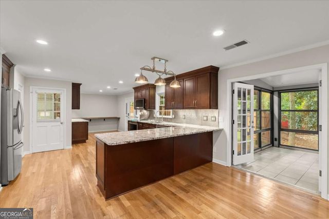 1160 Martin Ridge Road, Roswell, GA 30076