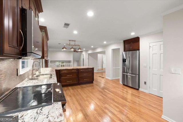 1160 Martin Ridge Road, Roswell, GA 30076