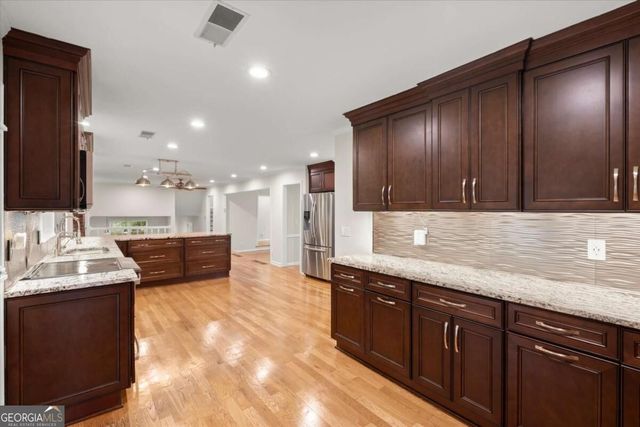 1160 Martin Ridge Road, Roswell, GA 30076
