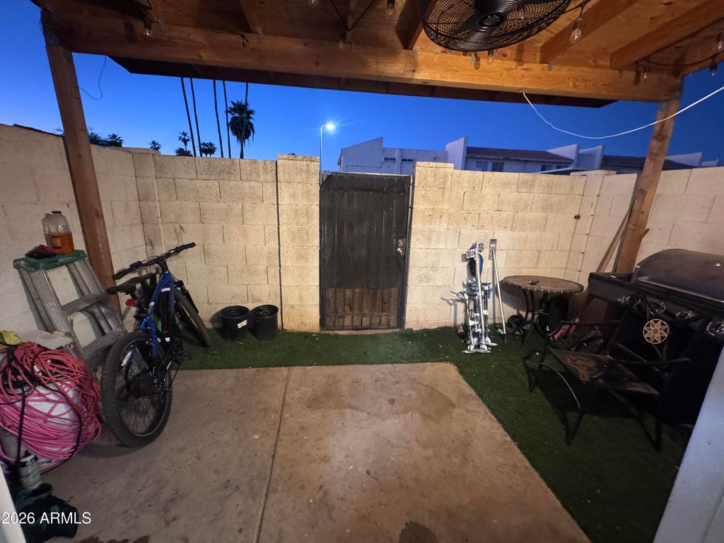 Image 18 of property listing at 3840 N 43RD Avenue 41, Phoenix, AZ 85031