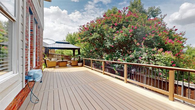 3200 Hilltop Court, Highland Village, TX 75077
