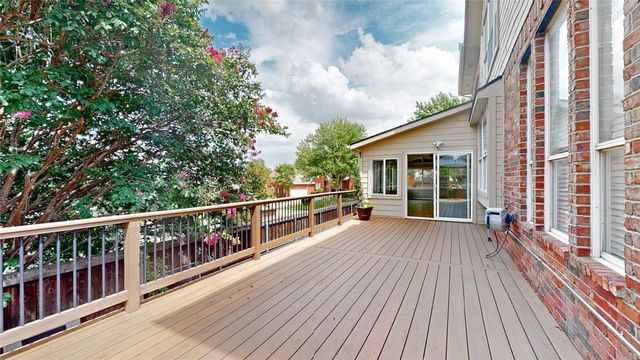 3200 Hilltop Court, Highland Village, TX 75077