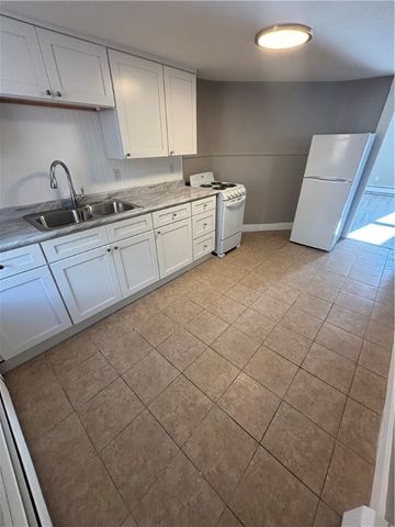 780 Main Street, West Warwick, RI 02893