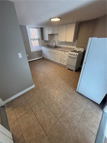 780 Main Street, West Warwick, RI 02893