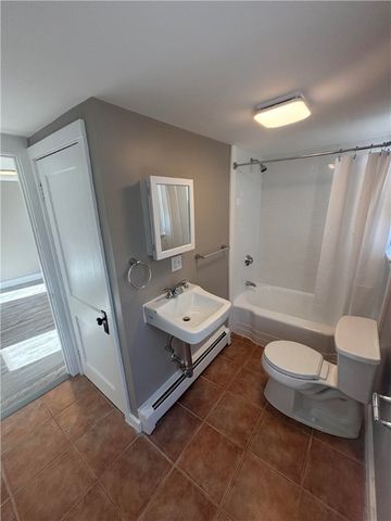 780 Main Street, West Warwick, RI 02893