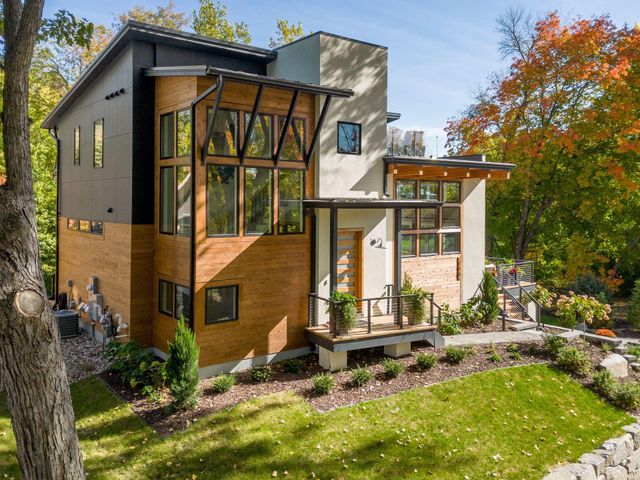 175 Lakeview Avenue, Tonka Bay, MN 55331