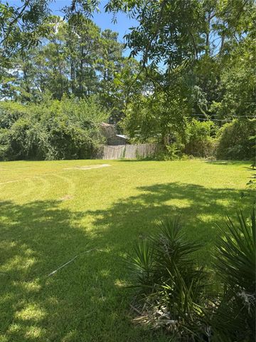 13915 Anchor Court, Willis, TX 77318