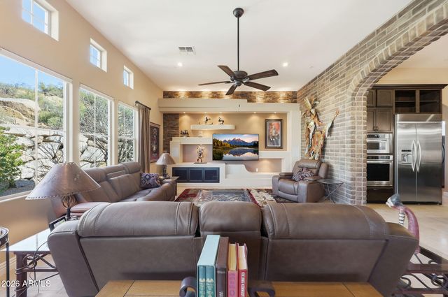 11058 E BENT TREE Drive, Scottsdale, AZ 85262