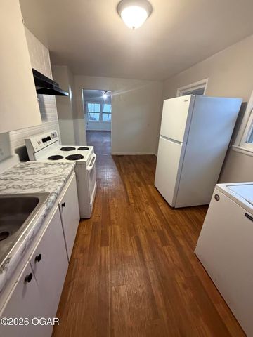 1107 Ash Street, Carthage, MO 64836