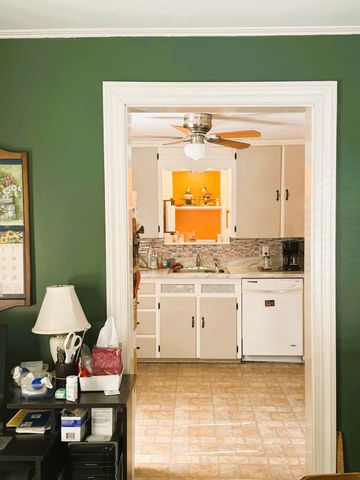 157 Commonwealth Avenue, Springfield, VT 05156