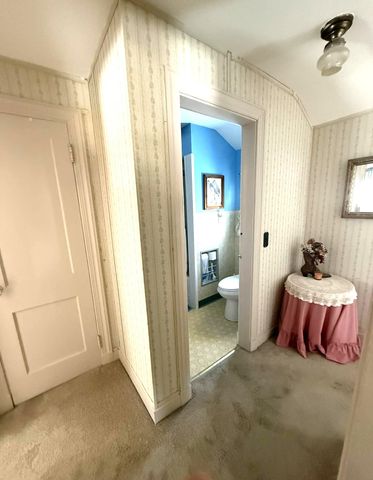 157 Commonwealth Avenue, Springfield, VT 05156