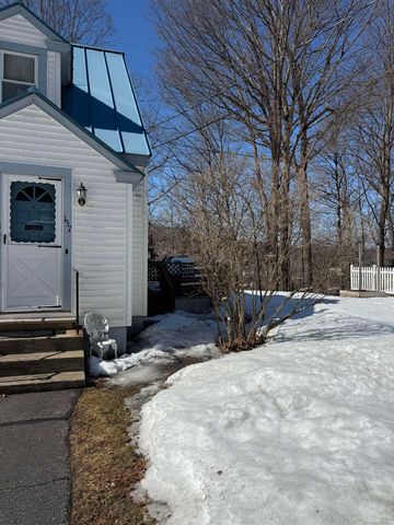 157 Commonwealth Avenue, Springfield, VT 05156
