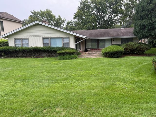 1117 Summit Hills Lane, Naperville, IL 60563