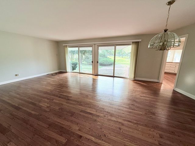 1117 Summit Hills Lane, Naperville, IL 60563