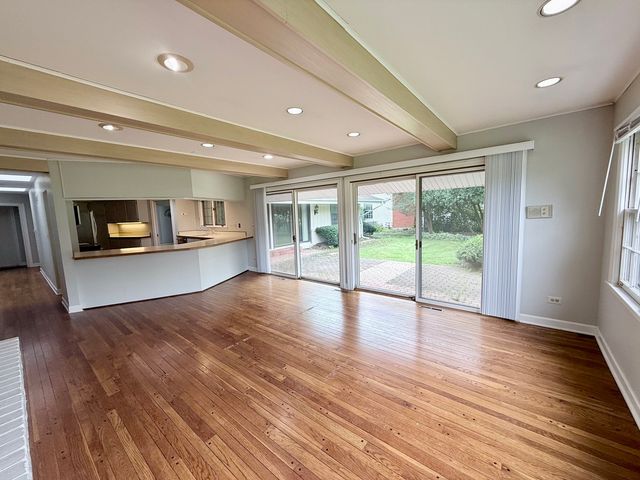 1117 Summit Hills Lane, Naperville, IL 60563