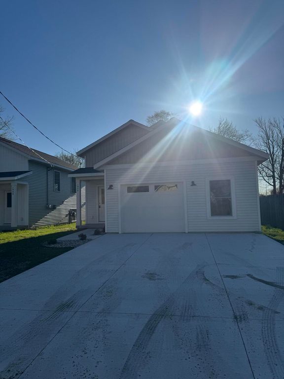 1974 Dowd Street, Muskegon City, MI 49441