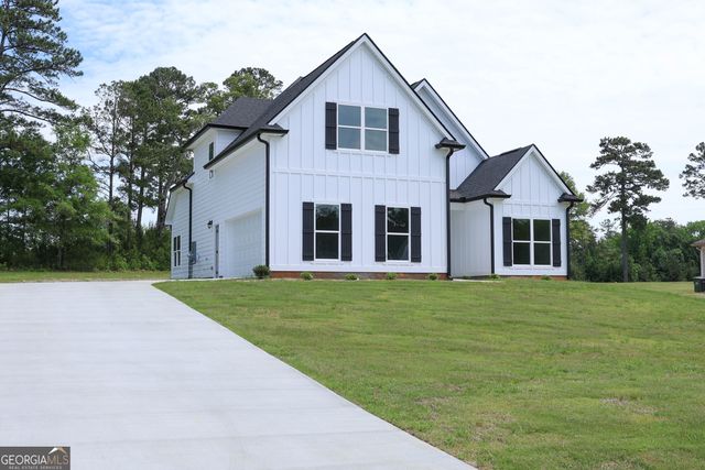 716 Riverside Estates, Lanett, AL 36863