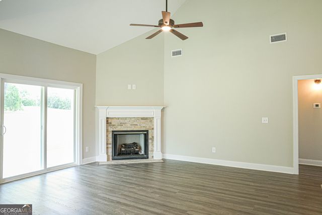 716 Riverside Estates, Lanett, AL 36863