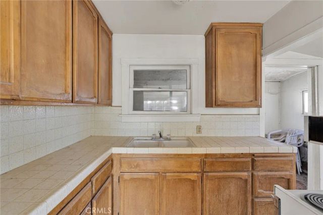 10099 Highland Avenue, Lucerne Valley, CA 92356