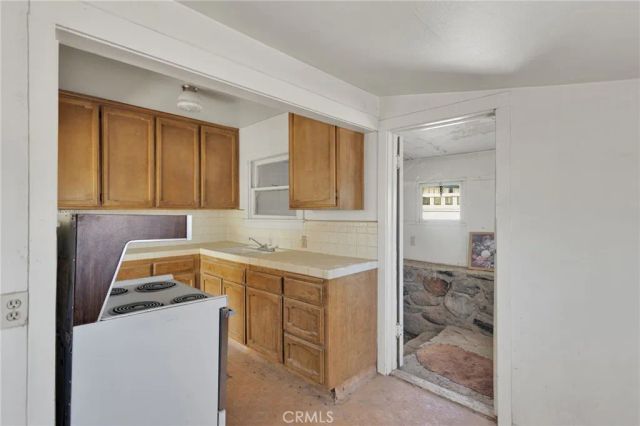 10099 Highland Avenue, Lucerne Valley, CA 92356