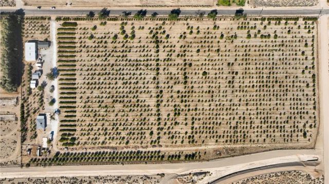 10099 Highland Avenue, Lucerne Valley, CA 92356
