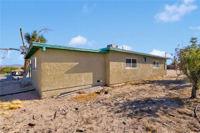 10099 Highland Avenue, Lucerne Valley, CA 92356