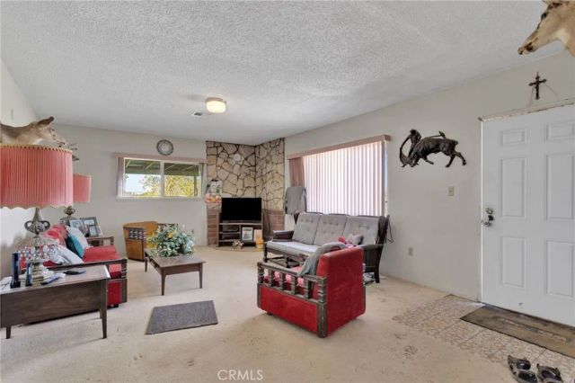 10099 Highland Avenue, Lucerne Valley, CA 92356
