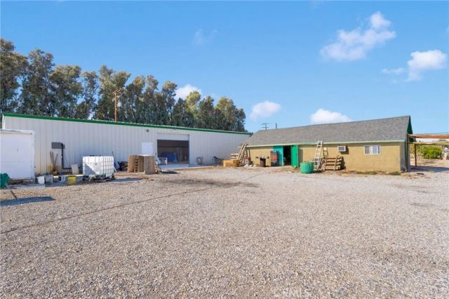 10099 Highland Avenue, Lucerne Valley, CA 92356