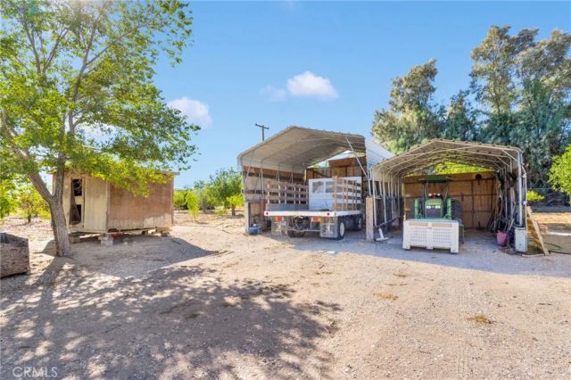 10099 Highland Avenue, Lucerne Valley, CA 92356