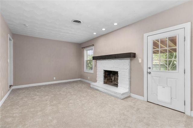 605 Chandler Harper DR, Portsmouth, VA 23701