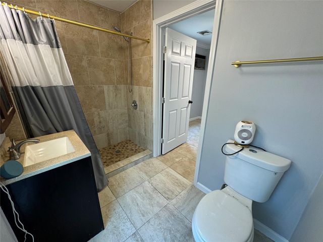 7910 Sands Point Drive, Houston, TX 77036