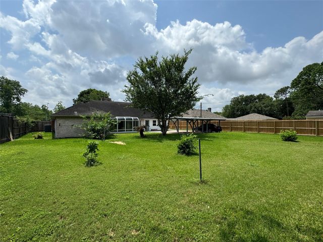 7910 Sands Point Drive, Houston, TX 77036