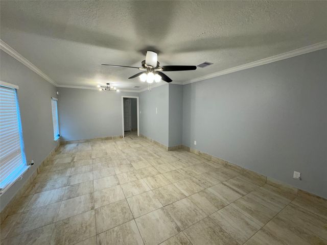 7910 Sands Point Drive, Houston, TX 77036