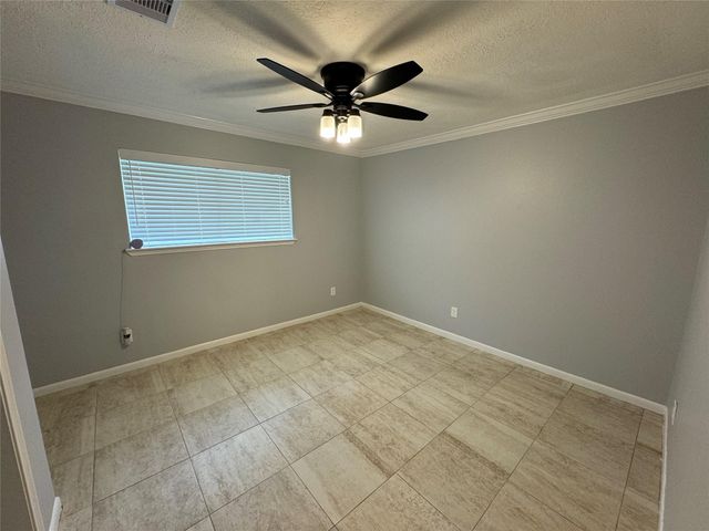 7910 Sands Point Drive, Houston, TX 77036