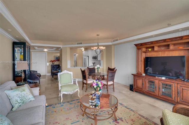 9751 E Bay Harbor Dr 6C, Bay Harbor Islands, FL 33154