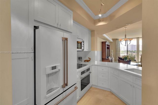 9751 E Bay Harbor Dr 6C, Bay Harbor Islands, FL 33154