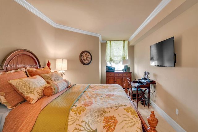 9751 E Bay Harbor Dr 6C, Bay Harbor Islands, FL 33154