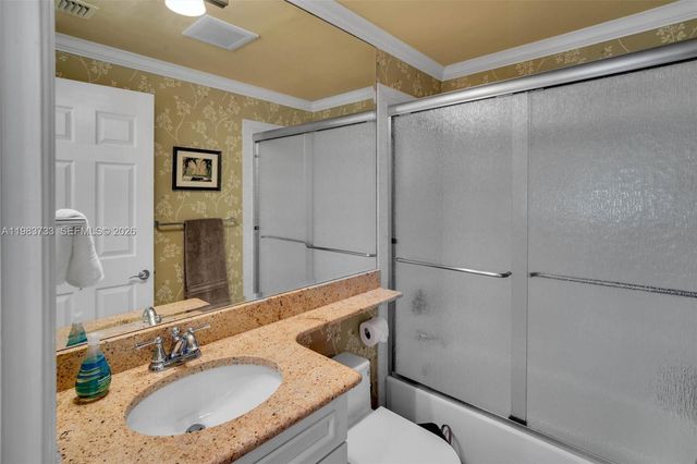 9751 E Bay Harbor Dr 6C, Bay Harbor Islands, FL 33154