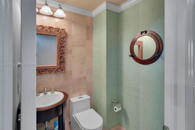 9751 E Bay Harbor Dr 6C, Bay Harbor Islands, FL 33154