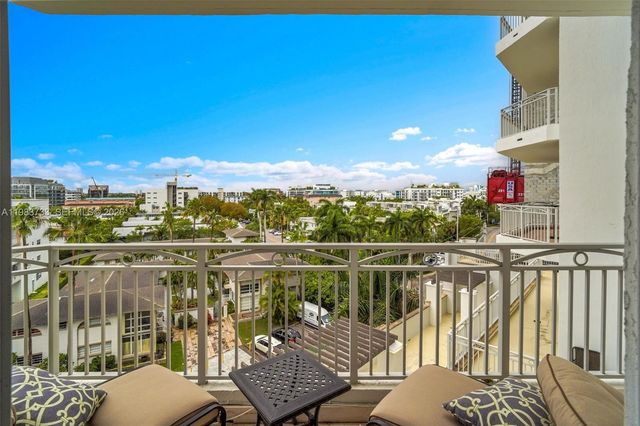 9751 E Bay Harbor Dr 6C, Bay Harbor Islands, FL 33154