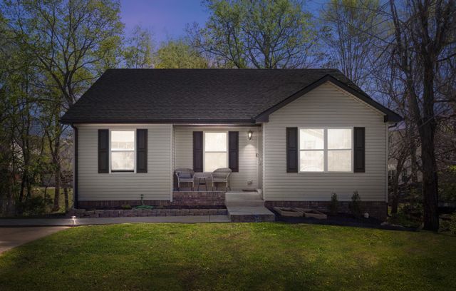 189 Whitehall Dr, Clarksville, TN 37042