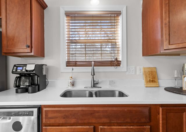 189 Whitehall Dr, Clarksville, TN 37042