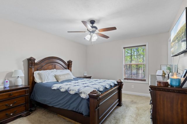 189 Whitehall Dr, Clarksville, TN 37042