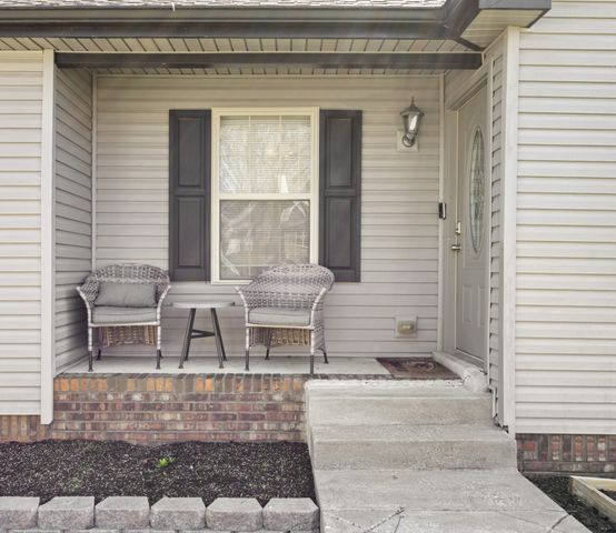 189 Whitehall Dr, Clarksville, TN 37042